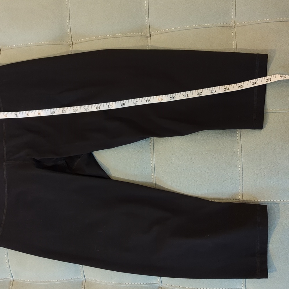 Everlane Perform Capri M - Picture 6 of 6